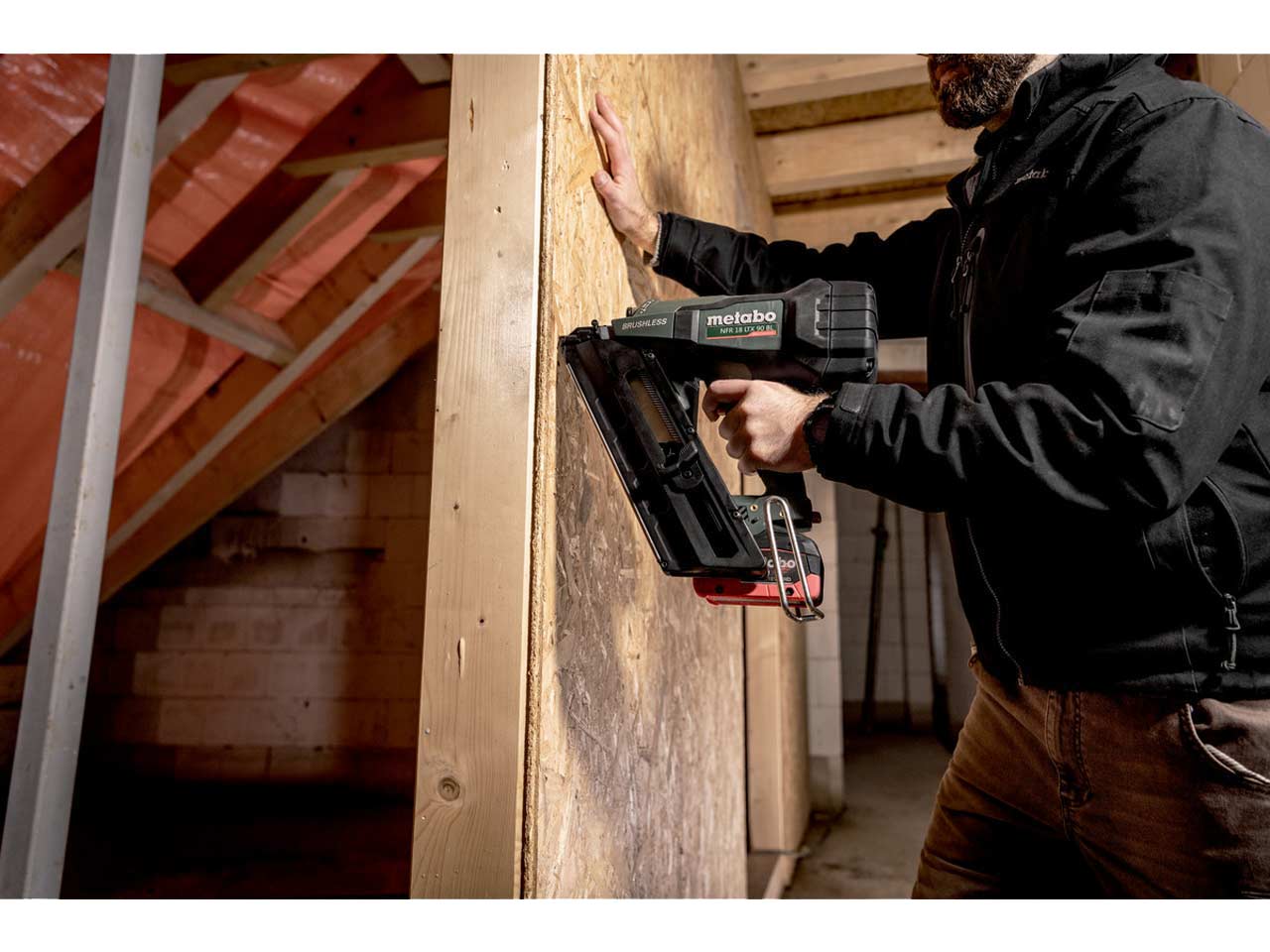 RIDGID 18V Cordless 23 Gauge 1-3/8 in. Headless Pin Nailer Kit with 2.0 Ah  Battery and Charger R09898K - The Home Depot